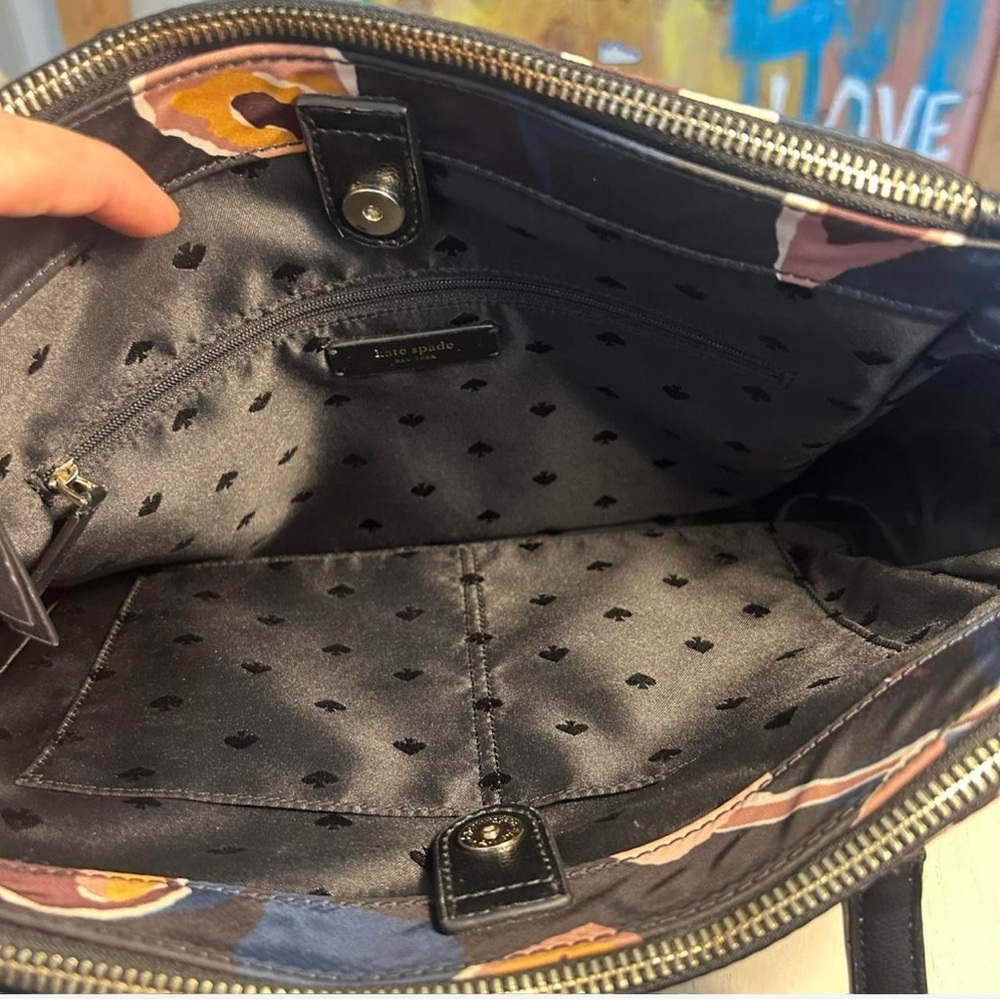 KATE SPADE~ Black Floral Purse - Picture 7 of 9